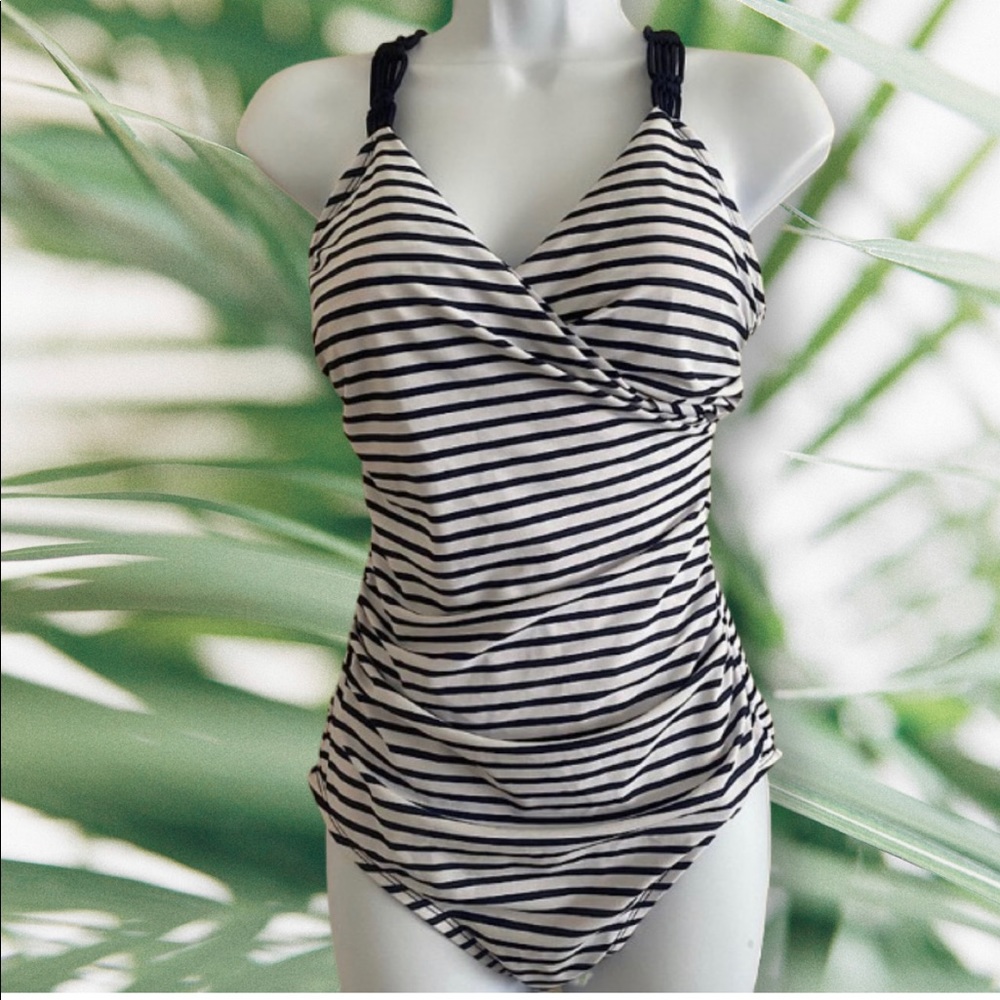 Kona Sol Full Coverage One-piece swim suit